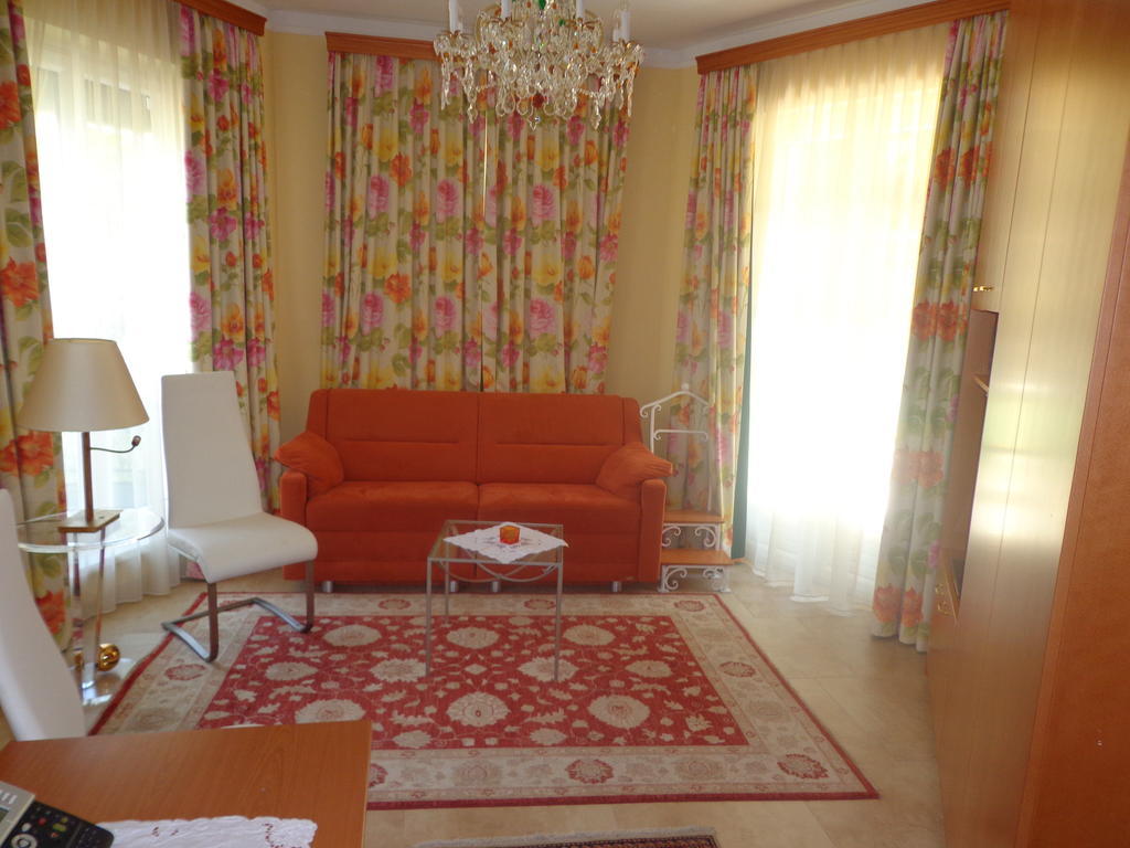 Hans Mauracher Schloessl Graz Chambre photo