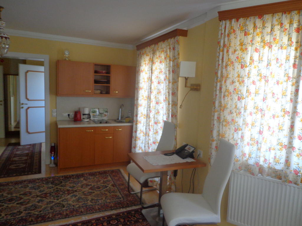 Hans Mauracher Schloessl Graz Chambre photo
